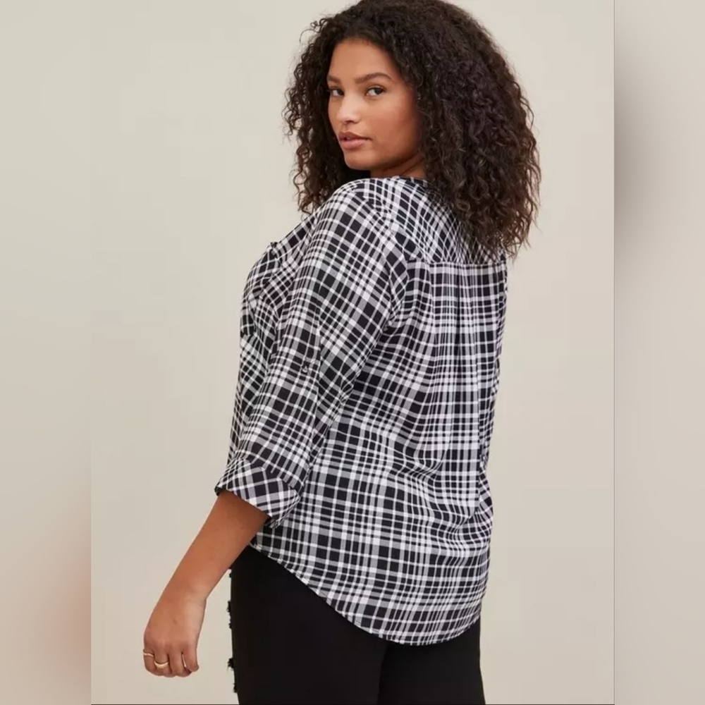 Torrid Harper Black and White Checkered Button Down Shirt, Plus Size 2